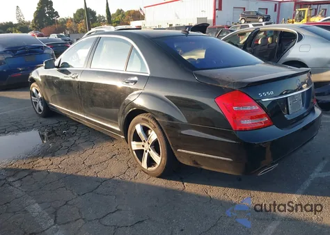 2013 Mercedes-Benz S 550 из США, поврежденный, VIN WDDNG7DB0DA527970